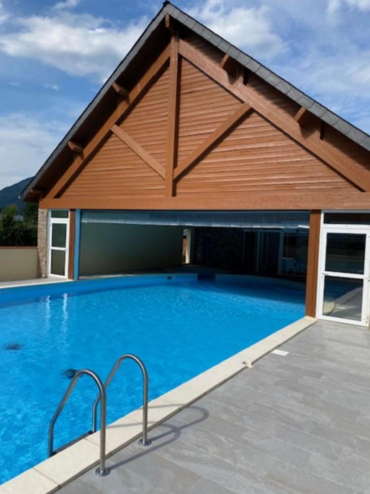 Appartement Tres Agreable Dans Belle Residence, Classe 3 Etoiles Par Le Comite Departementale Du Tourisme En Haute Garonne Bagnères-de-Luchon Eksteriør bilde